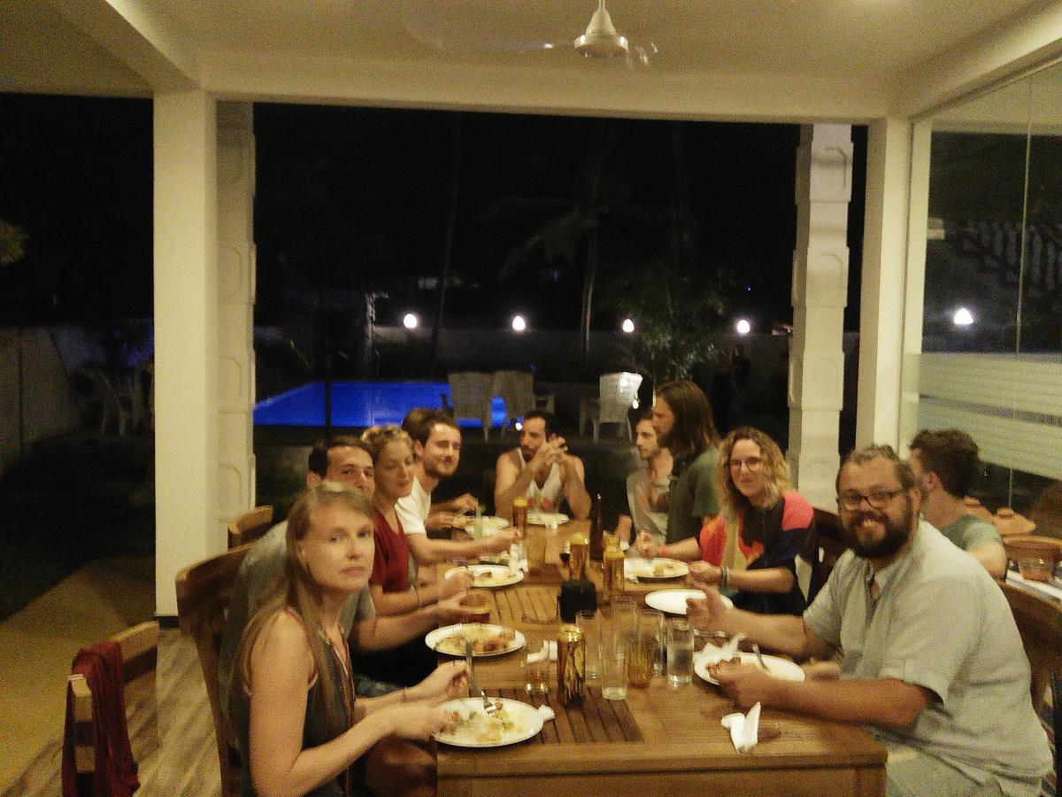 Ocean Bay Surf Resort Weligama Ngoại thất bức ảnh