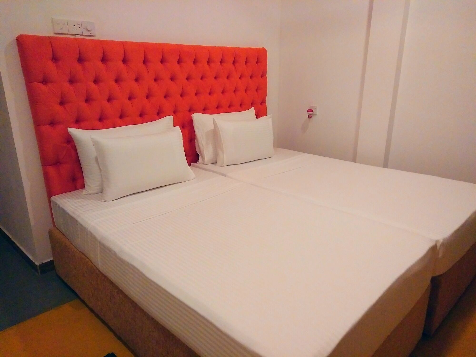 Ocean Bay Surf Resort Weligama Ngoại thất bức ảnh