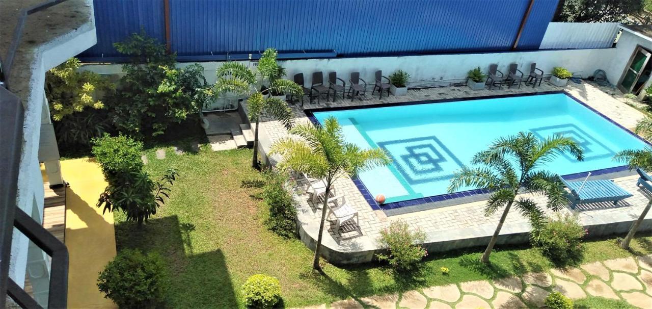 Ocean Bay Surf Resort Weligama Ngoại thất bức ảnh