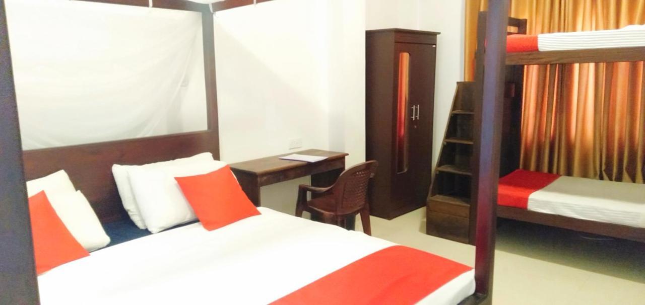 Ocean Bay Surf Resort Weligama Ngoại thất bức ảnh